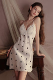 Sexy V-Neck Spaghetti Straps Print Lace Appliques Short Nightgown