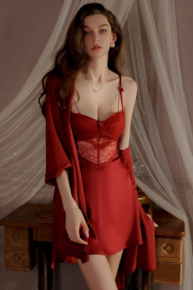 A-Line Empire-Waist Sleeveless Appliques Spaghetti Straps Short Nightgown and Robe Set