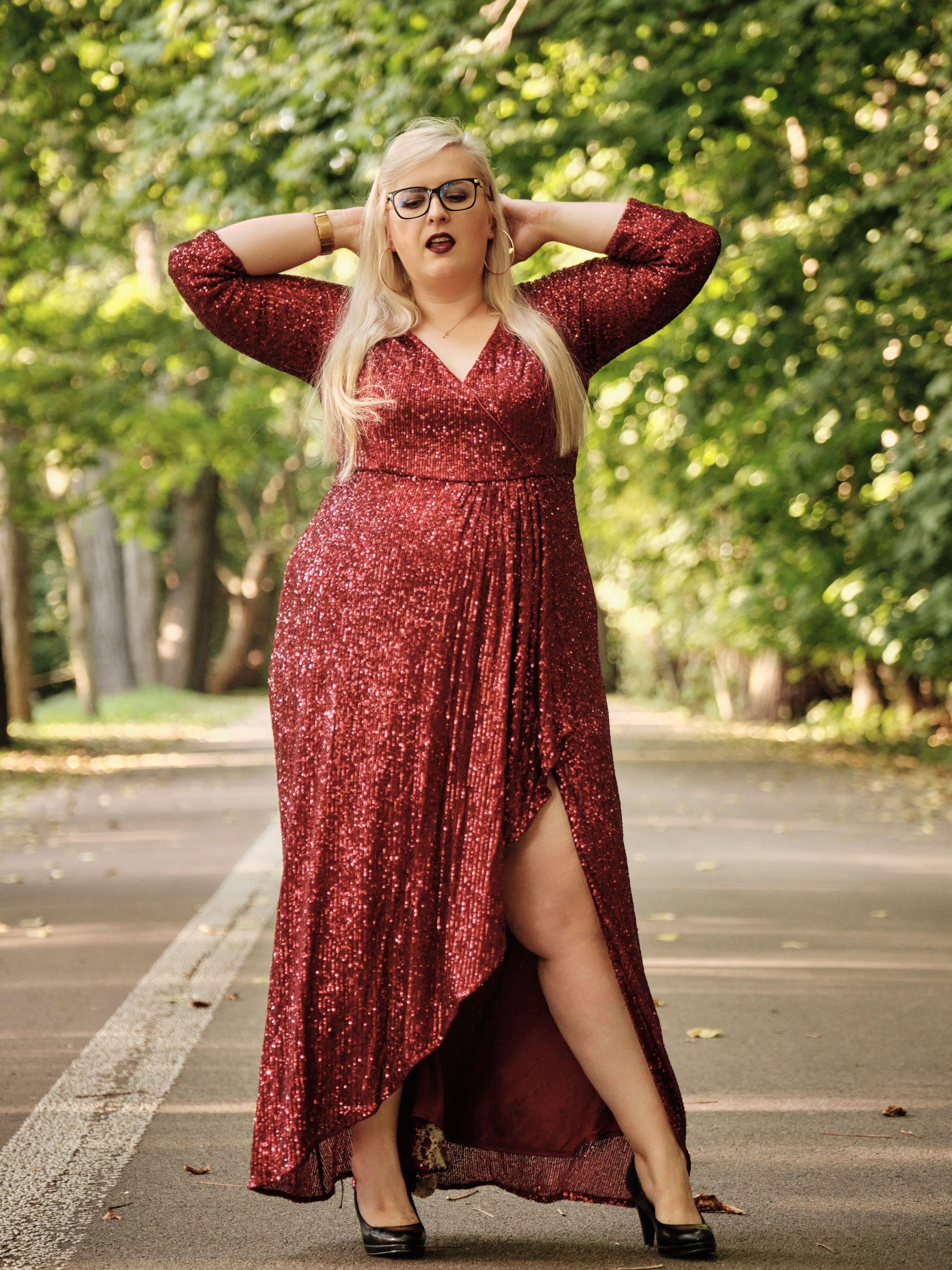 Plus Size A-Line Sequined V-Neck Long Sleeve Evening Dress with Slit