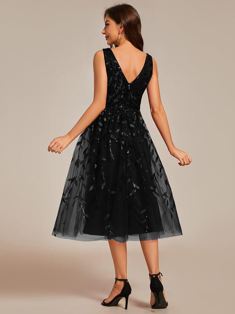 A-Line V-Neck Appliques Sleeveless Empire-Waist Wedding Guest Dress