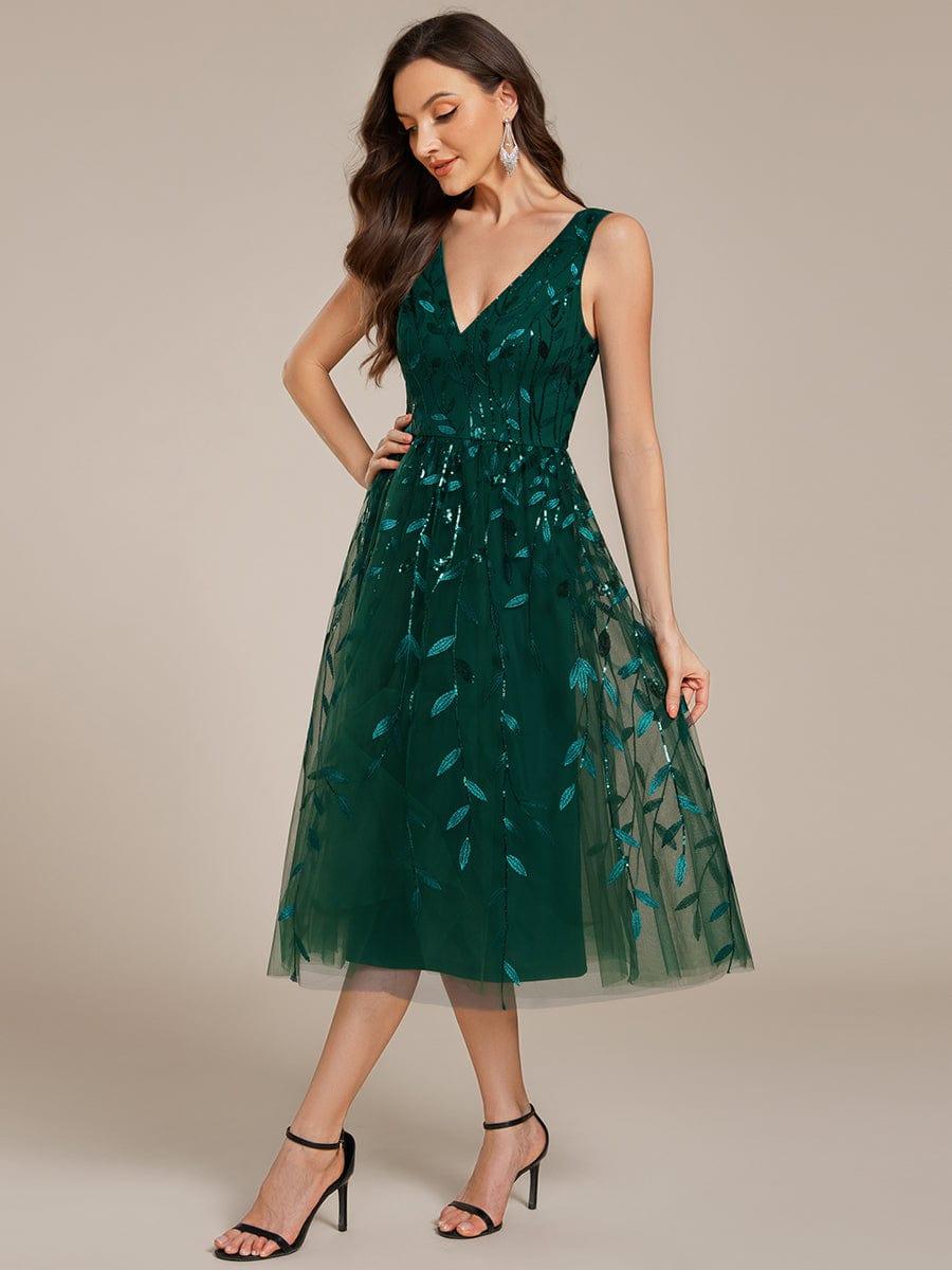 A-Line V-Neck Appliques Sleeveless Empire-Waist Wedding Guest Dress