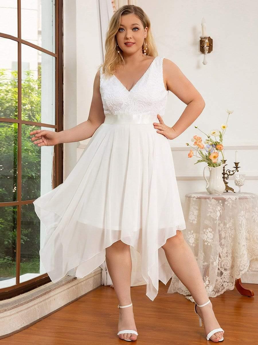 Plus Size A-Line Ruffles V-Neck Prom Lace Dress for Women