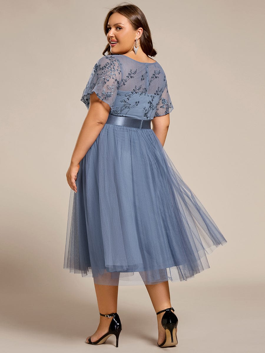 A-Line Plus Size Scoop Neck Tulle Midi Junior Bridesmaid Dress with Appliques
