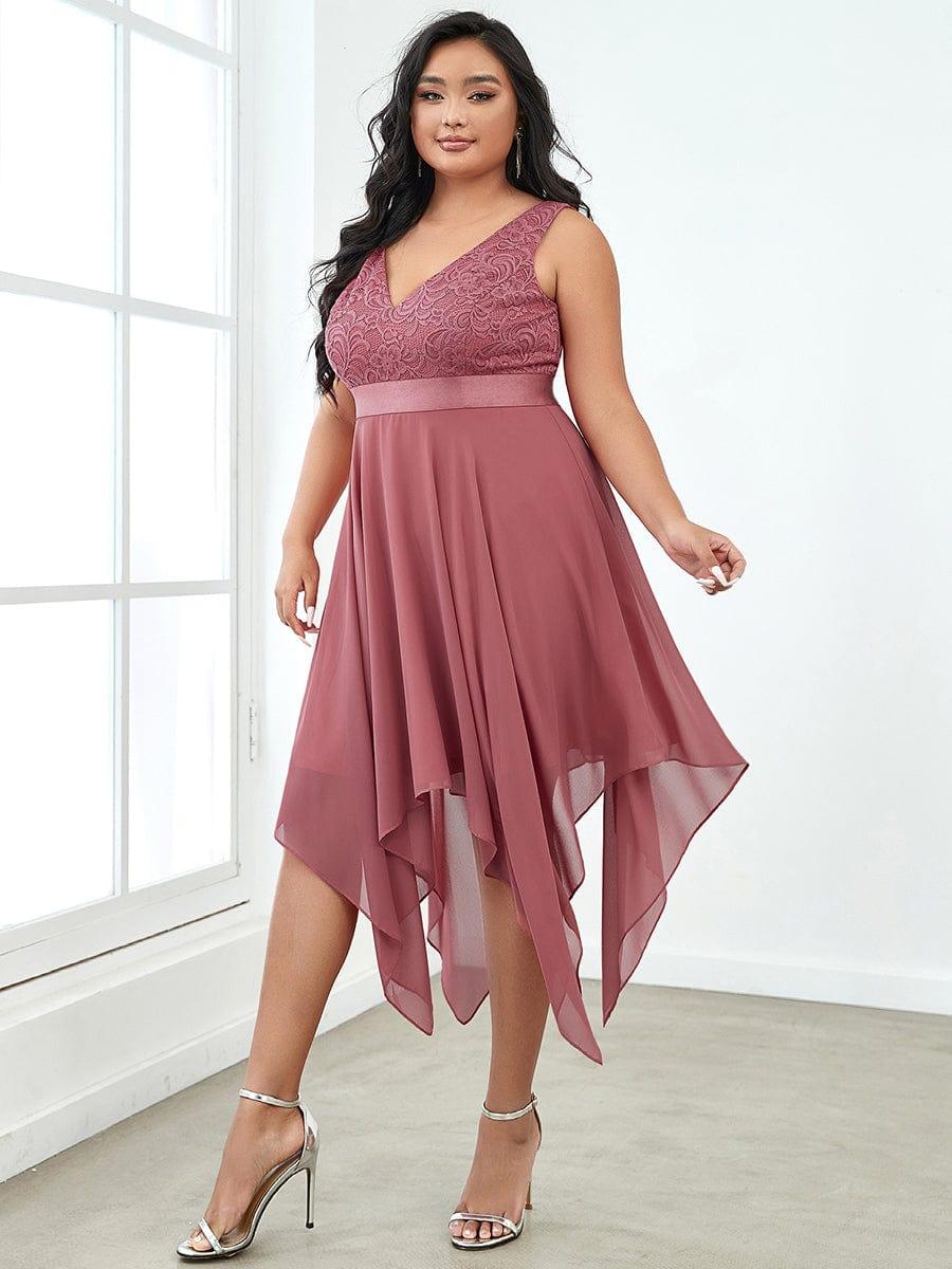 Plus Size A-Line Ruffles V-Neck Prom Lace Dress for Women
