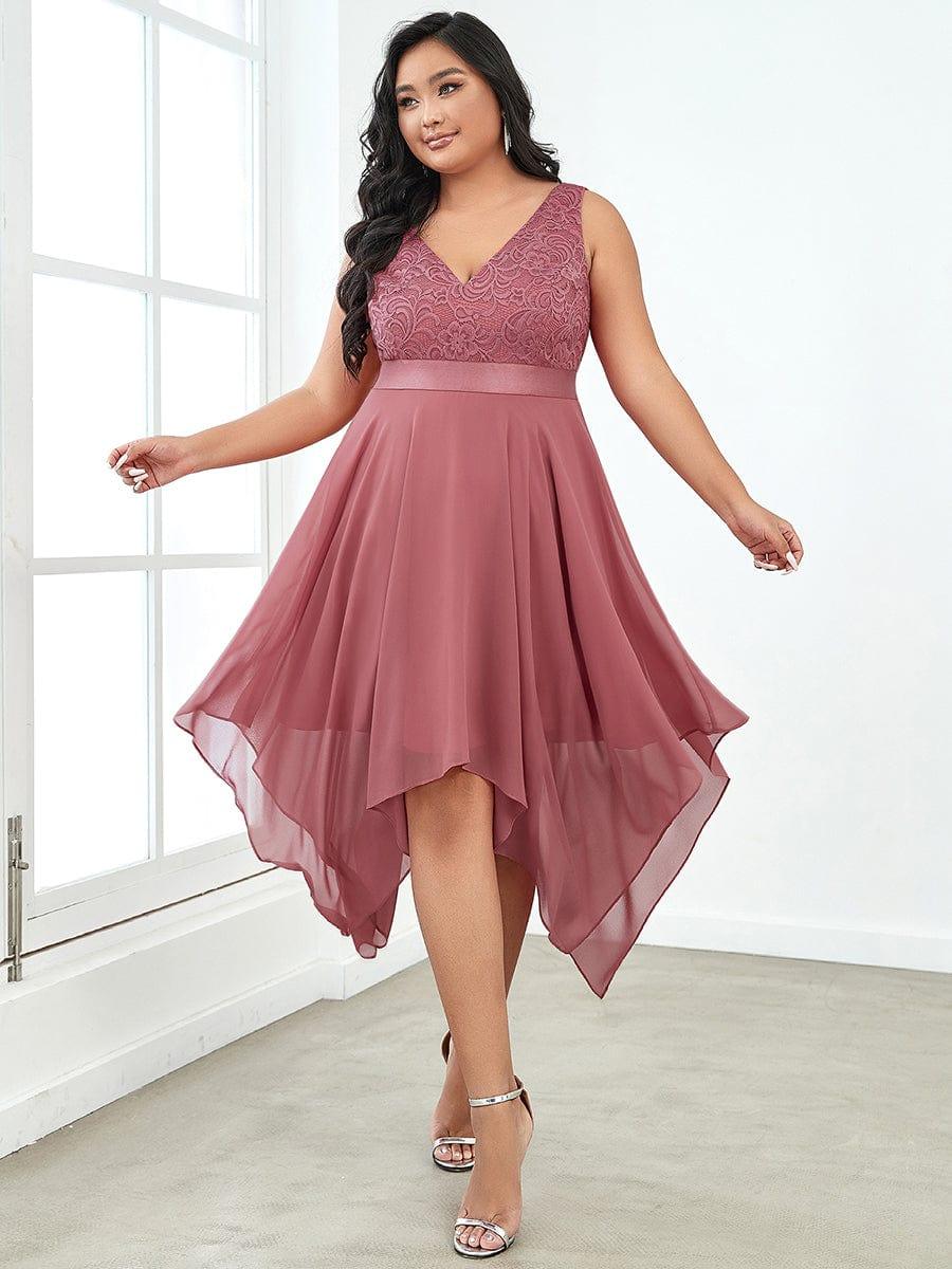Plus Size A-Line Ruffles V-Neck Prom Lace Dress for Women